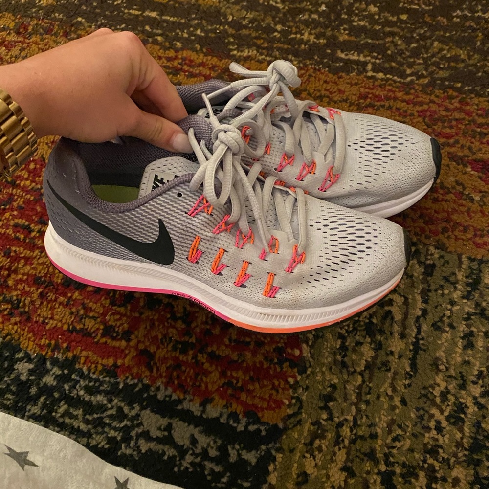 Nike tennis shoes